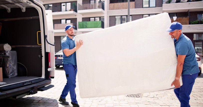 Estate cleanout and junk furniture removal service in Pompano Beach